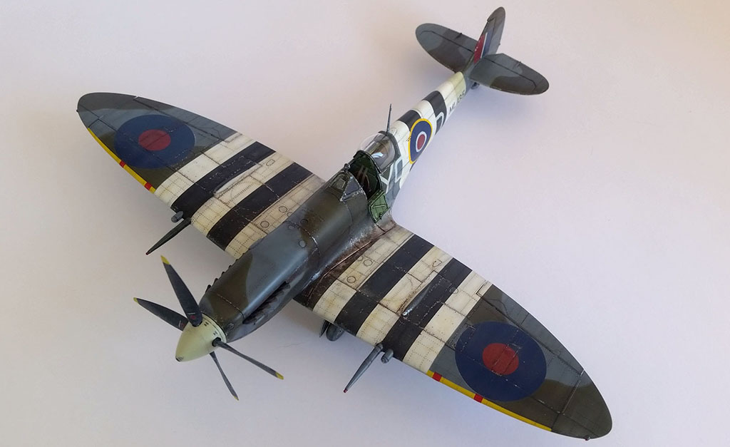 Spitfire Mk9 du 401 squadron juin/juillet 44 Spit_53