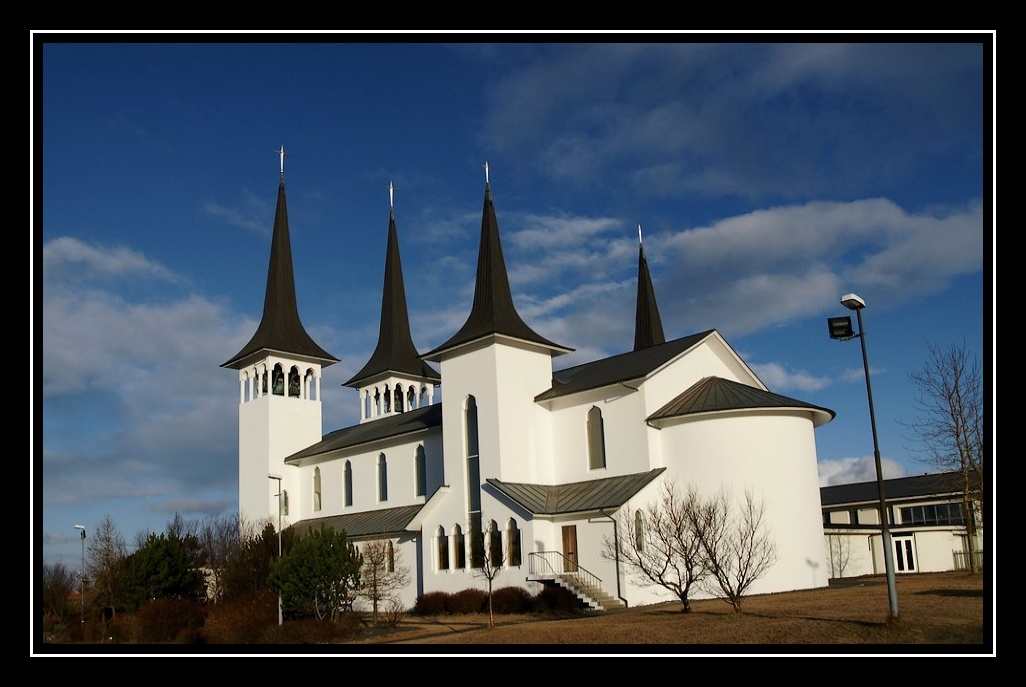 Dernire srie d'Islande (avant l't...) + 2 nouveaux ajouts Eglise-Reykjavik-3