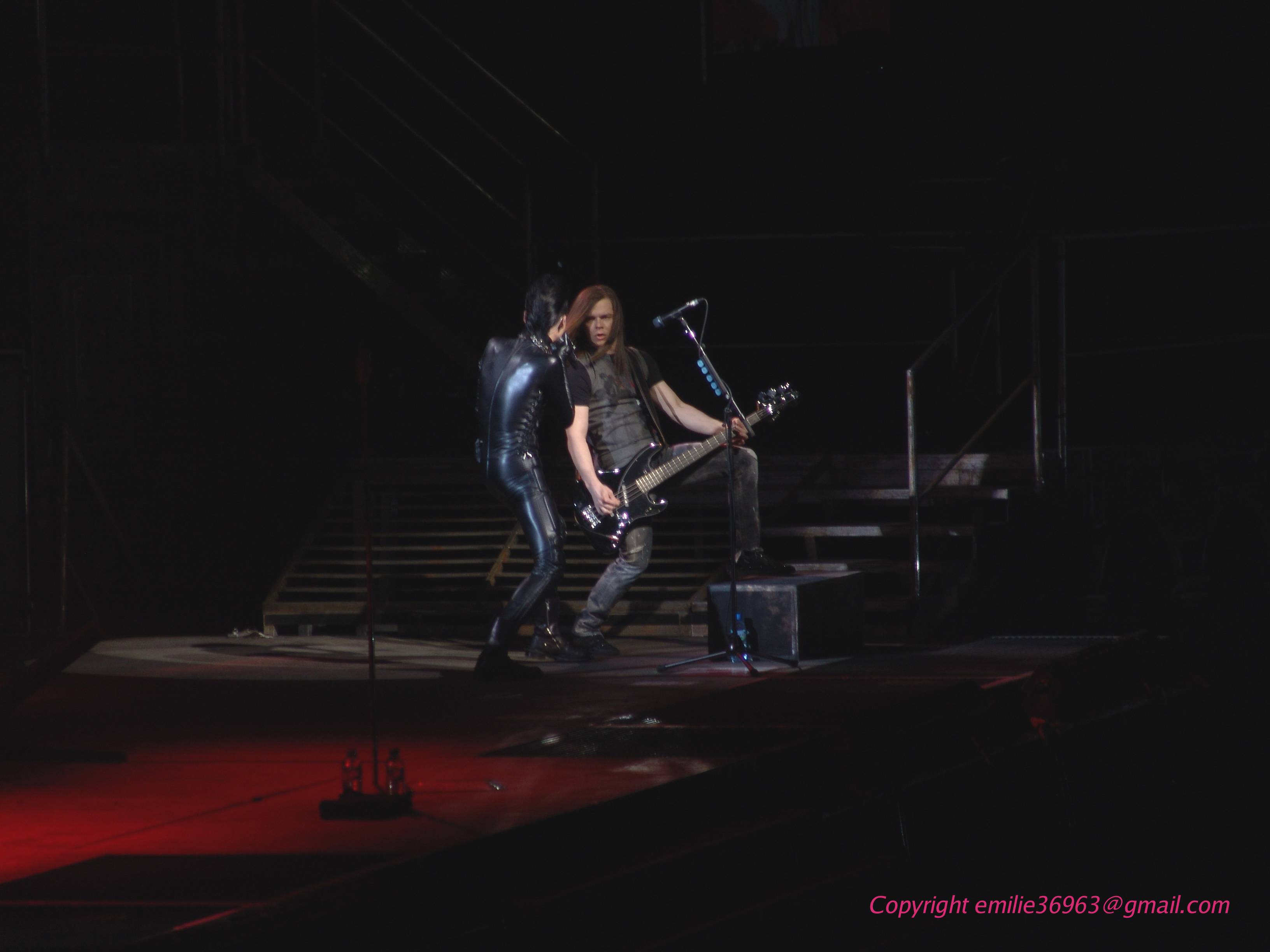 [Photos] Concert Bercy 14/04/2010 par emilie36963 1DSC00101