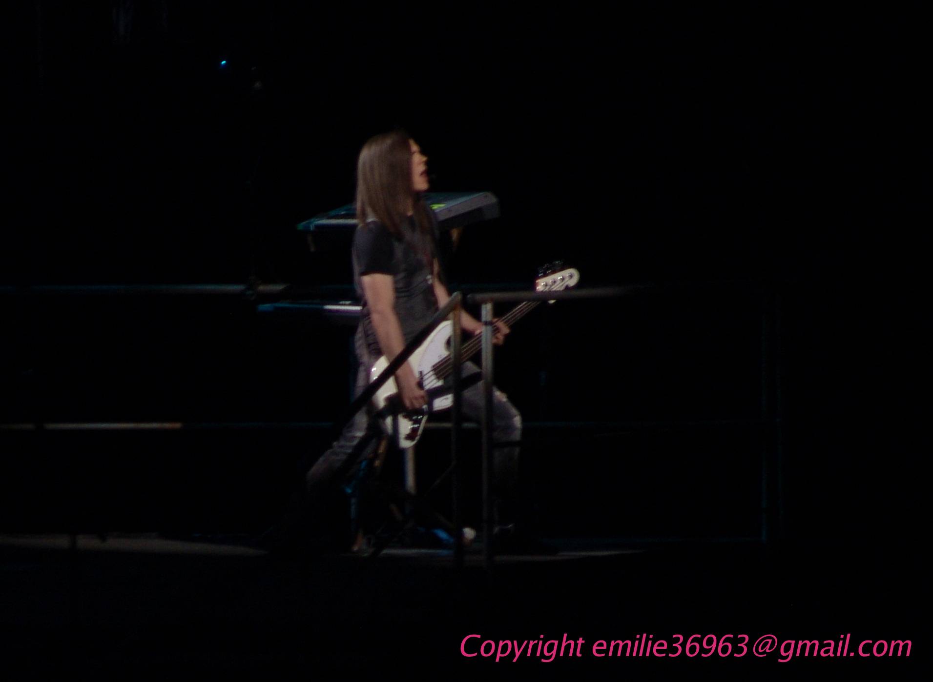 [Photos] Concert Bercy 14/04/2010 par emilie36963 1DSC00122