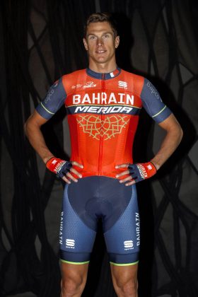 Le plus beau maillot de 2017 ? Bahrain-merida-maillot-2017-1-280x420