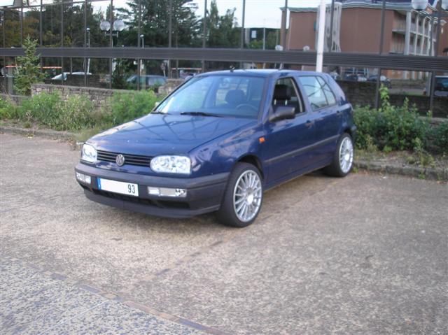 Ma Golf 3... Sub, ampli, KE, interieur...jantes Voir Page 10 - Page 4 P91100512%20%28Small%29