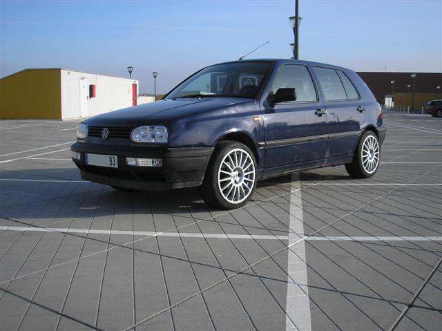 Ma Golf 3... Sub, ampli, KE, interieur...jantes Voir Page 10 - Page 5 PB270130%20(Small)