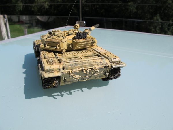 T-72 syrien 1:35 387b6922-6057-4285-823e-c61cb8461c2d