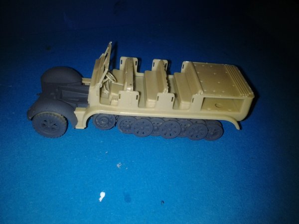 Sonderkraftfahrzeug sieben(Sdkfz 7) revell 1:72 3f33f9f4-9c91-49f5-9954-7554c0b3ac53