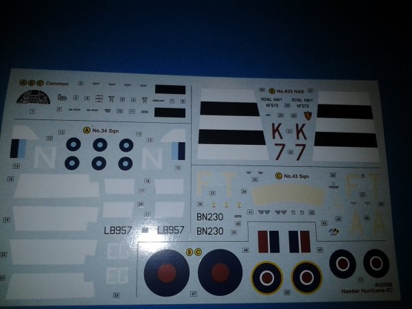 [Comparatif] Hurricanne Mk.IIc [Airfix/Academy] 616aca8d-0197-4f0c-b304-2e265428f6db