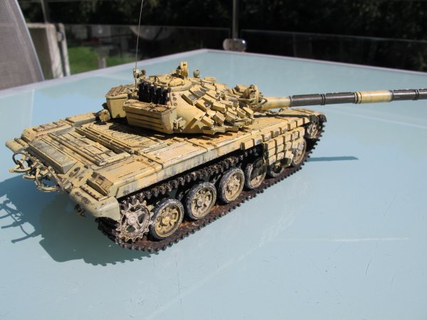 T-72 syrien 1:35 Bfd236a3-8996-48d2-b977-eef6d0020533