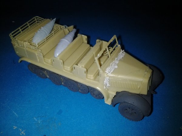 Sonderkraftfahrzeug sieben(Sdkfz 7) revell 1:72 C2d9d4c0-2a83-434e-a90c-6d8616a4c4d1