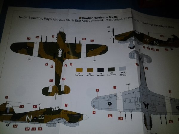 [Comparatif] Hurricanne Mk.IIc [Airfix/Academy] D2104622-1d8d-4344-bb42-836717eb5ddb