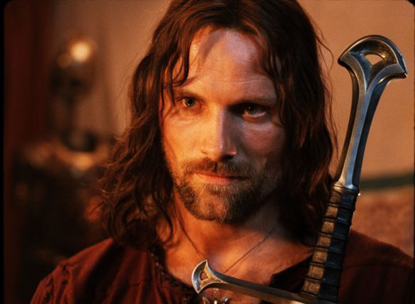 David Tatcher vuelve a la accion 8) Aragorn_anduril