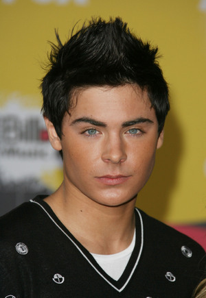 HOT or NOT - Page 3 Zac-efron11_0