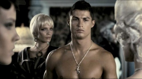 إعلان رونالدو مع Pataky في اليوتيوب [ صور - فيديو ]  Cristiano-Ronaldo-and-Elsa-Pataky-1