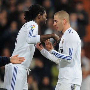 رابطة ريال مدريد الإسباني...هنا الملوك... - صفحة 2 Adebayor-Benzema