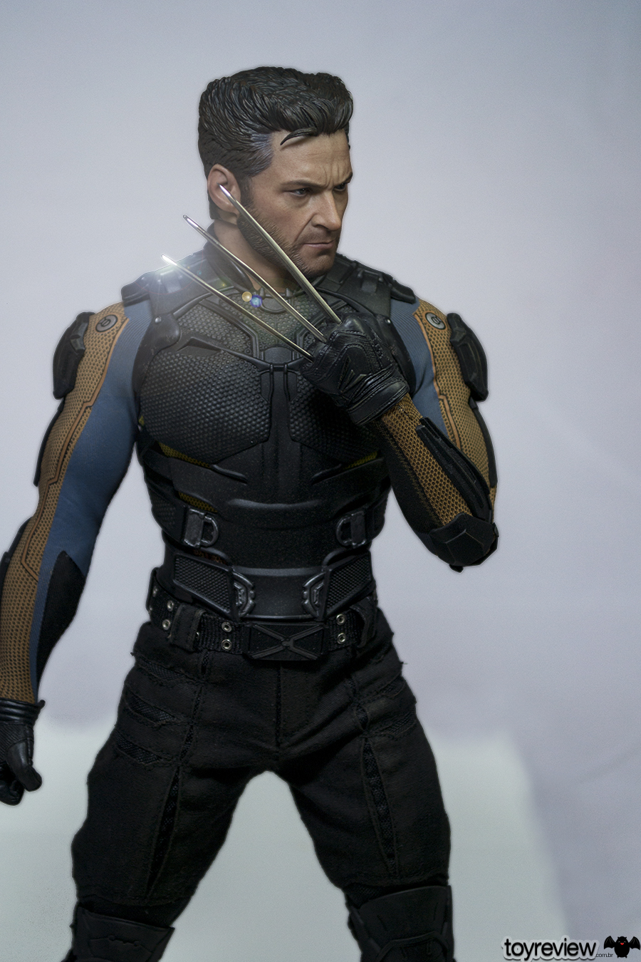 [Review] Wolverine - Days of Future Past | Hot Toys 1/6 [Review] TOYREVIEW.COM_.BR_Wolverine_Days_of_future_past_Hot_Toys_64-08