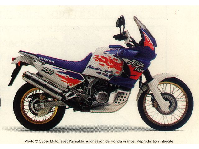 Elle en aura vu de toutes les couleurs cette africa twin... Rd07w-93