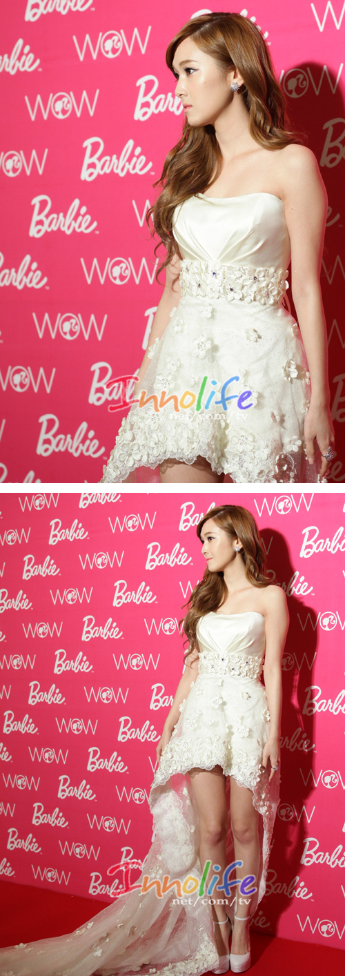 [PIC][18-10-2012]Jessica xuất hiện tại sự kiện "Barbie the Dream Closet" vào tối nay 10908_11