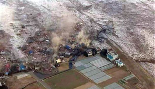 Japonia goditet nga Tsunami Japan-2011-Tsunami