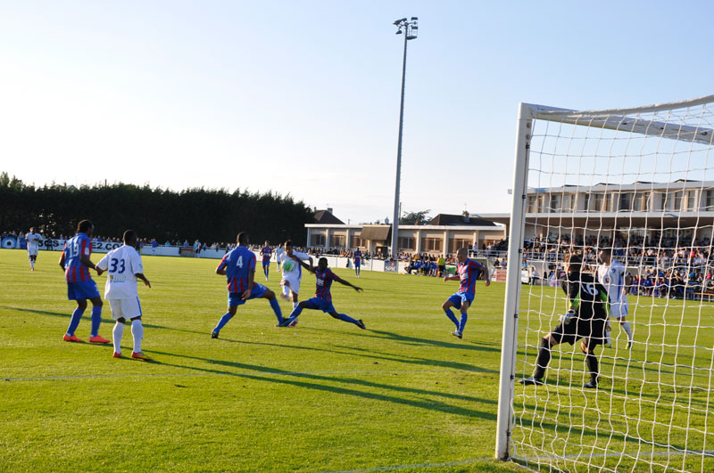 Les matchs amicaux d'avant saison 2012-2013   - Page 3 2012-07-20-107