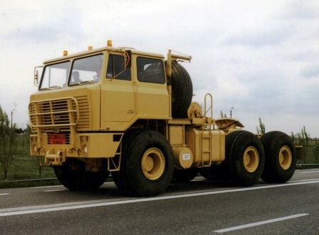 MOL Camion 2_MOL_6066_tanktransporter-thumb-448x331-90039