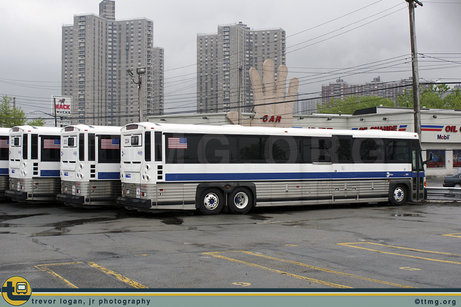 2008 Motor Coach Industries Bus 2211 and 2212 has been seen in service! MTAB_MCI_2234