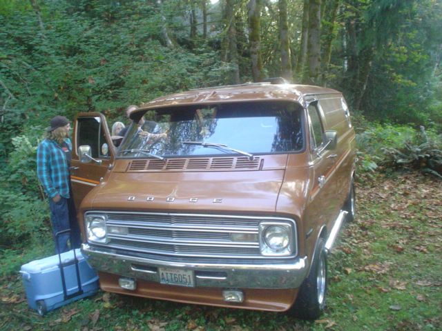 HOOTENANNY! Sept 20-21-22, North Bend, WA  VAN RUN DSC09013