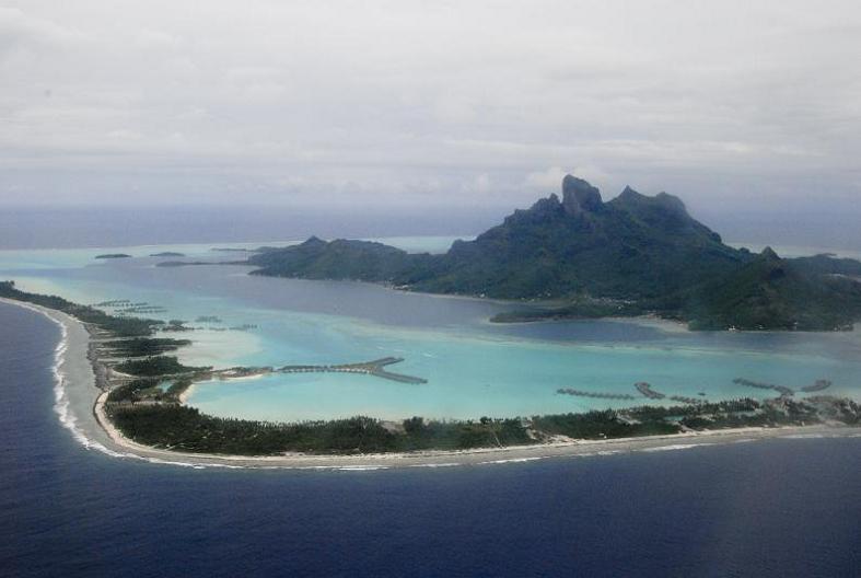 இயற்கை உங்களின் ரசனைக்கு  Bora-bora-french-polynesia-18