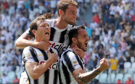 Juventus' Stephan Lichtsteiner: We Must Take Three Points From Chievo Clash  143999hp2