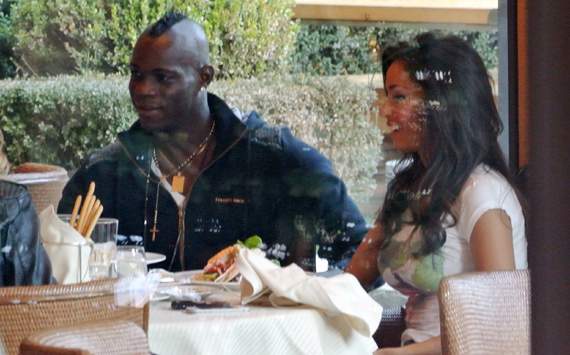 Mario Balotelli flees to Milan with girlfriend Raffaella Fico 173195hp2