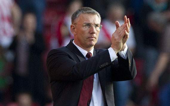 12BET Nigel Adkins Tetap Puji Semangat Reading 182543hp2