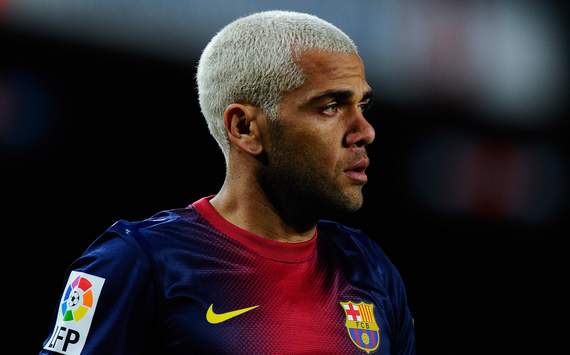 Dani Alves no cierra la puerta a otros clube 268304hp2