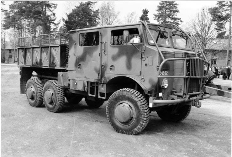 volvo tvc camion militare Volvo-TVC-6x6-1