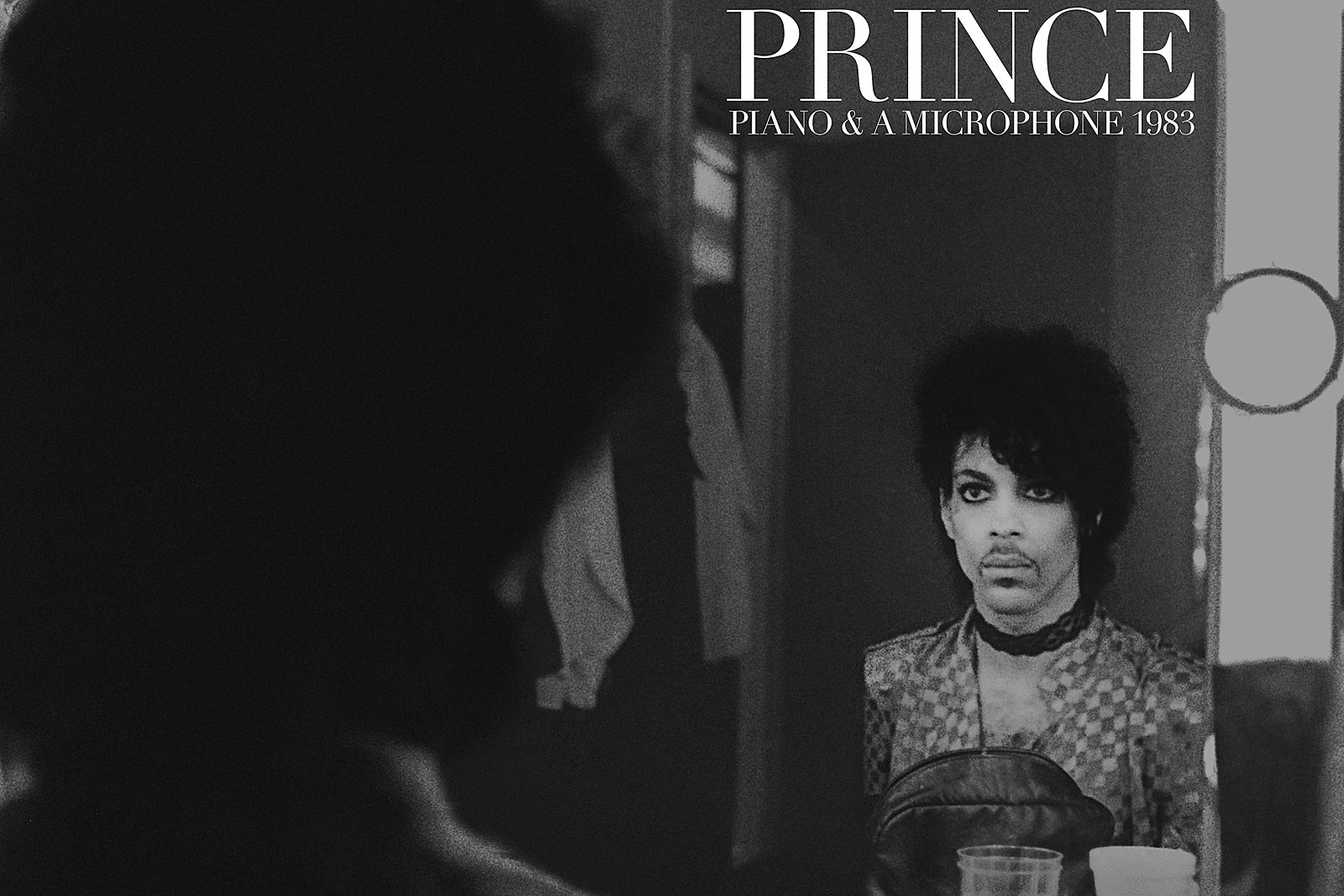 A rodar XLIV - Página 2 Prince_Piano_Mic_feature