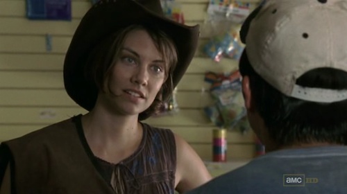 1x08 You are mine - Página 3 Maggie-Lauren-Cohen-and-Glenn-Steven-Yeun