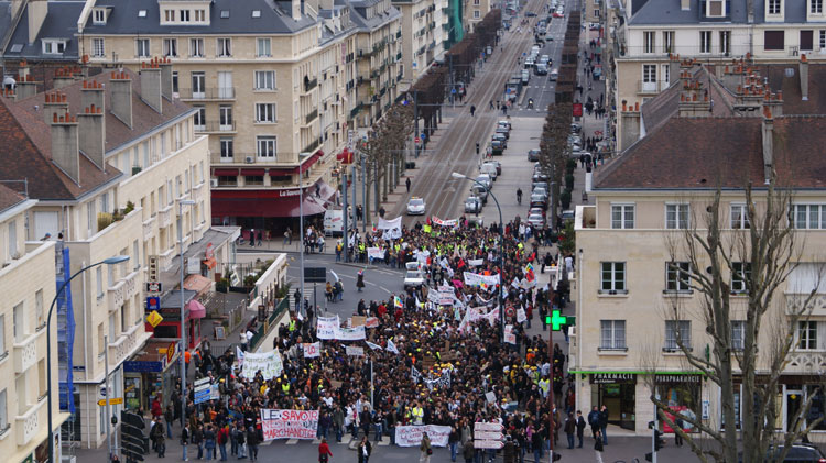 11 Mars - Plusieurs milliers de manifestants en France 2009-03-11-310