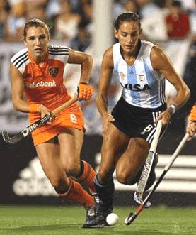 Feliz Dia Argentina!!! Seleccionado-femenino-de-hockey-sobre-cesped-la-leonas