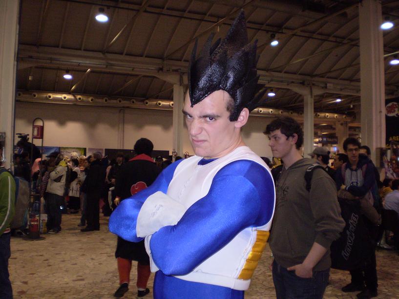 [Juego] Abecedario de cosplay - Página 3 Vegeta_cosplay_cartoomics_2007_by_kurokirby