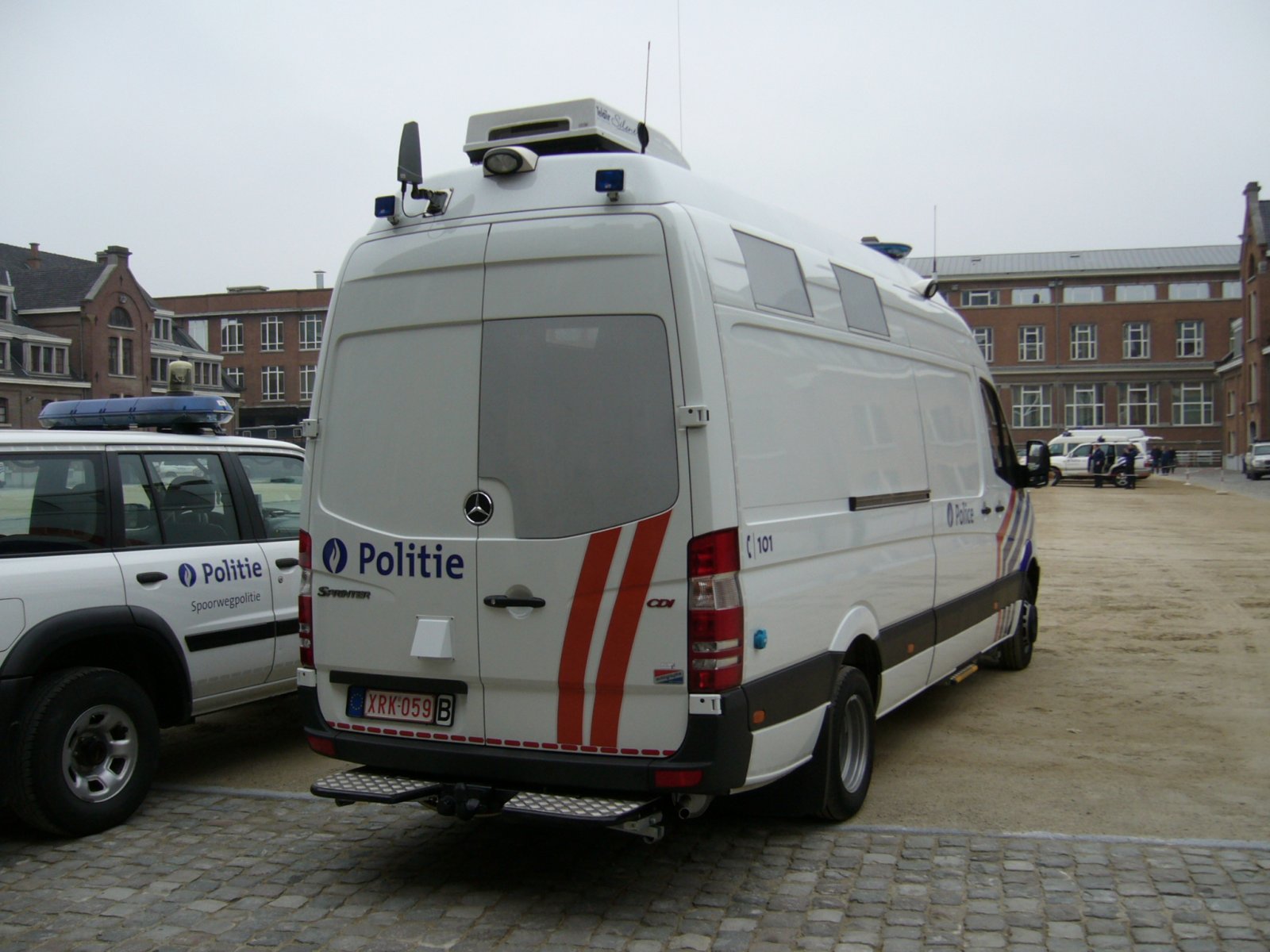 Police fédérale : nouveau véhicule de commandement 705361f270