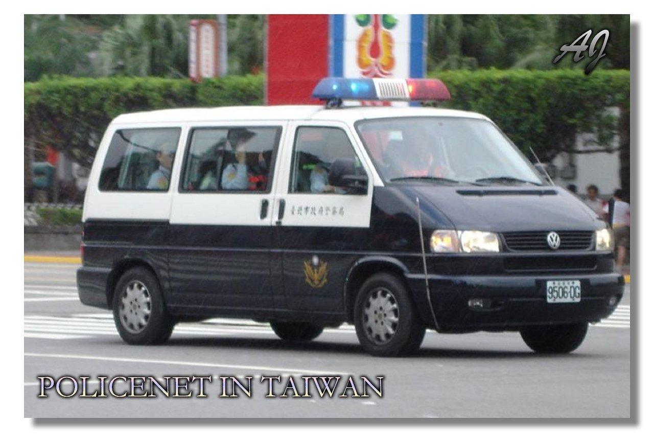 Les Vw dans la gendarmerie,pompiers,ambulance et militaire 977e1ce67a