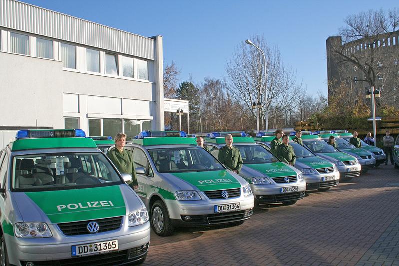 Les Vw dans la gendarmerie,pompiers,ambulance et militaire B0eb311ec1