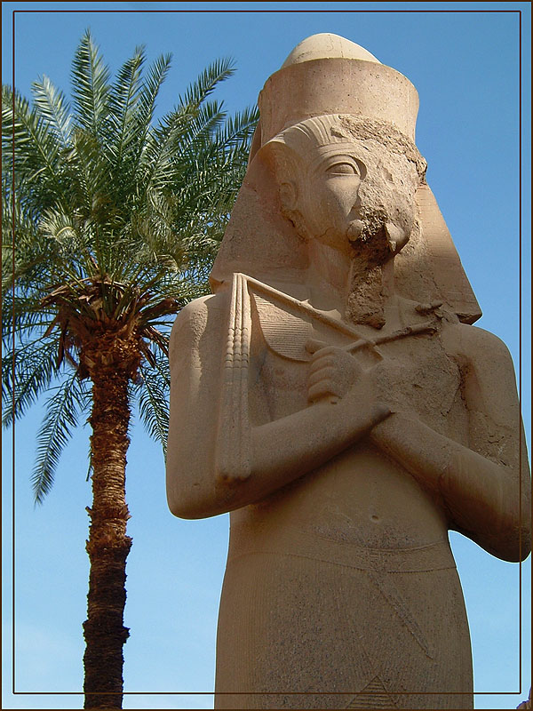 الأقصر.. نبع الحضارة سحر الماضى ودلال الحاضر Luxor033