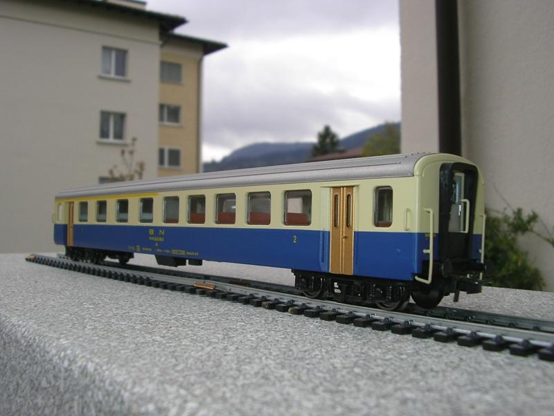 Personenwagen nach Schweizer Vorbild 10223490fl