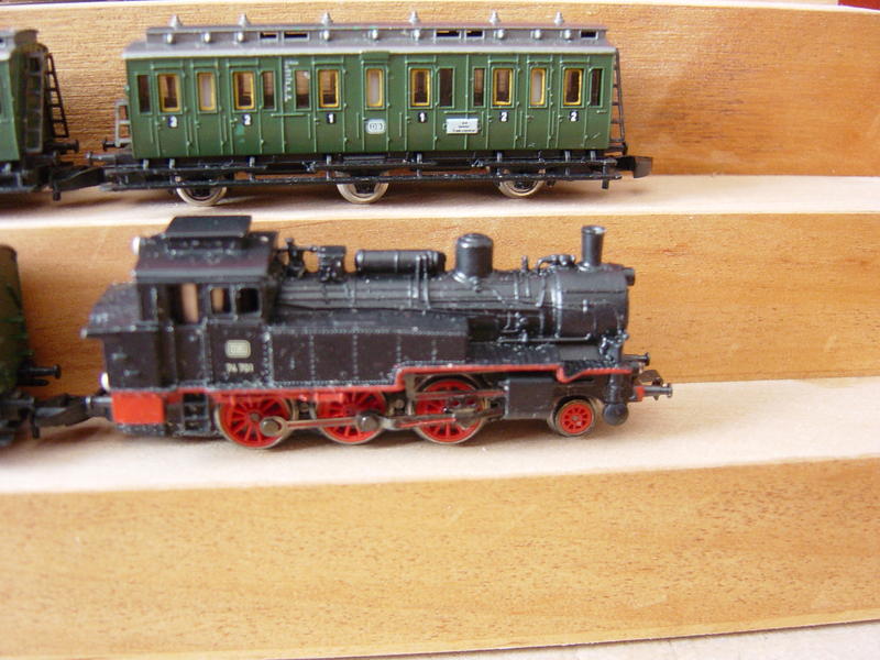 Personenzug Ep.III mit BR 74 und 3-achsigen Abteilwagen (Spur Z) 12374896un