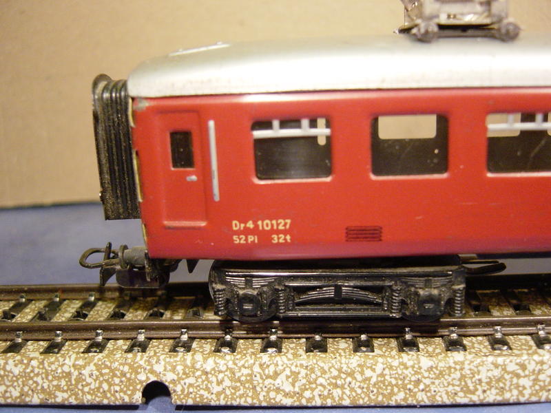 Leichtschnellzug-Speisewagen SBB (MÄRKLIN Art.Nr.4035) 12803682rd