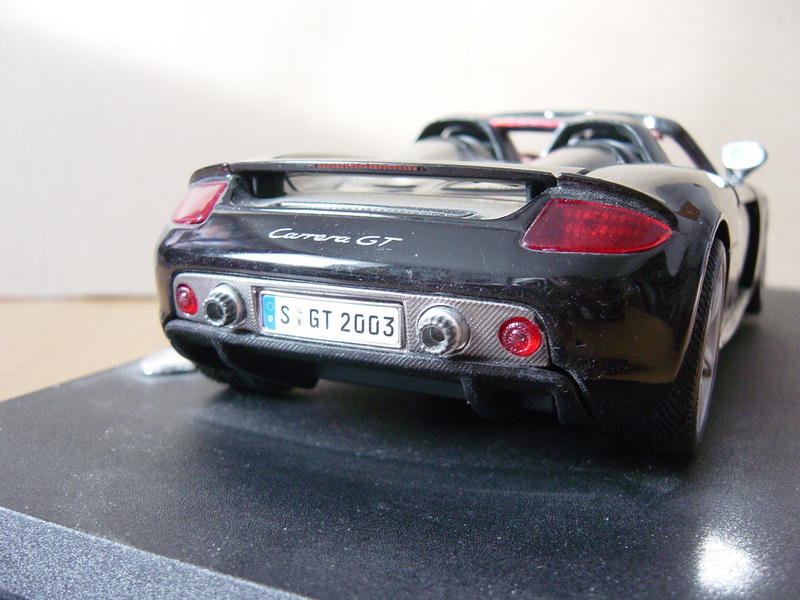 PORSCHE Carrera GT Maßstab 1:18 12974761ad