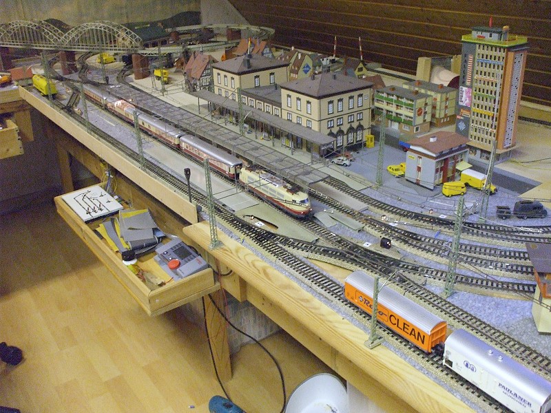 Neubau Märklin Spielbahn - Seite 6 14077876ug