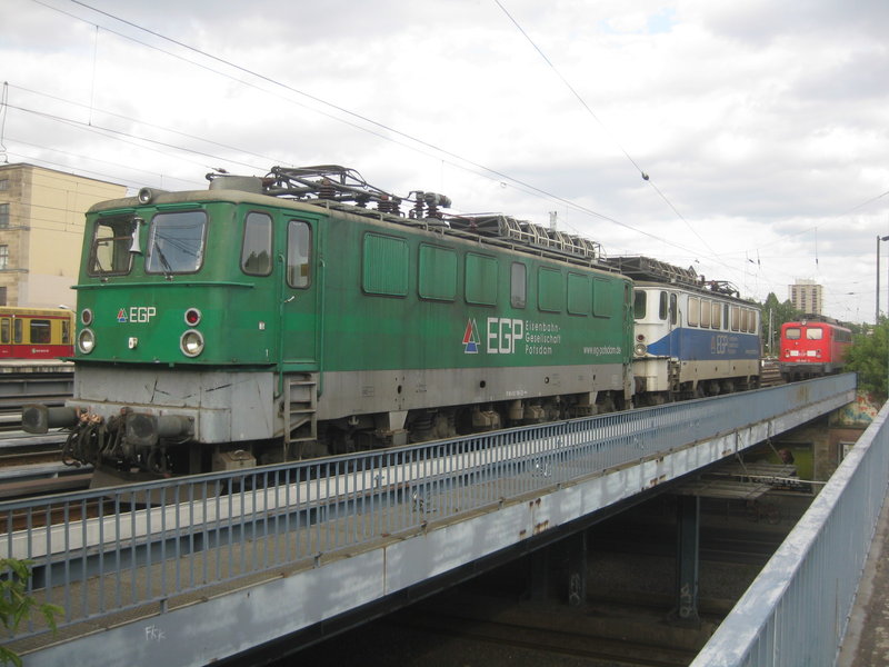 Ost-West-Treffen am Ernst-Thälmann-Park 15253082jz