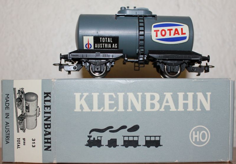 Kleinbahn 313 Kesselwagen 2achsig TOTAL 15739844hd