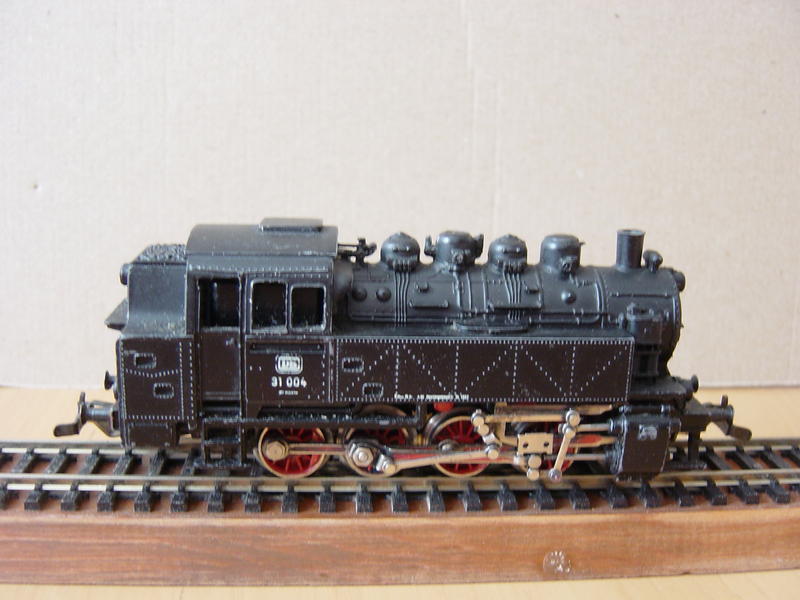 Varianten der Tenderlok BR 81-DB von MÄRKLIN 15989077sg