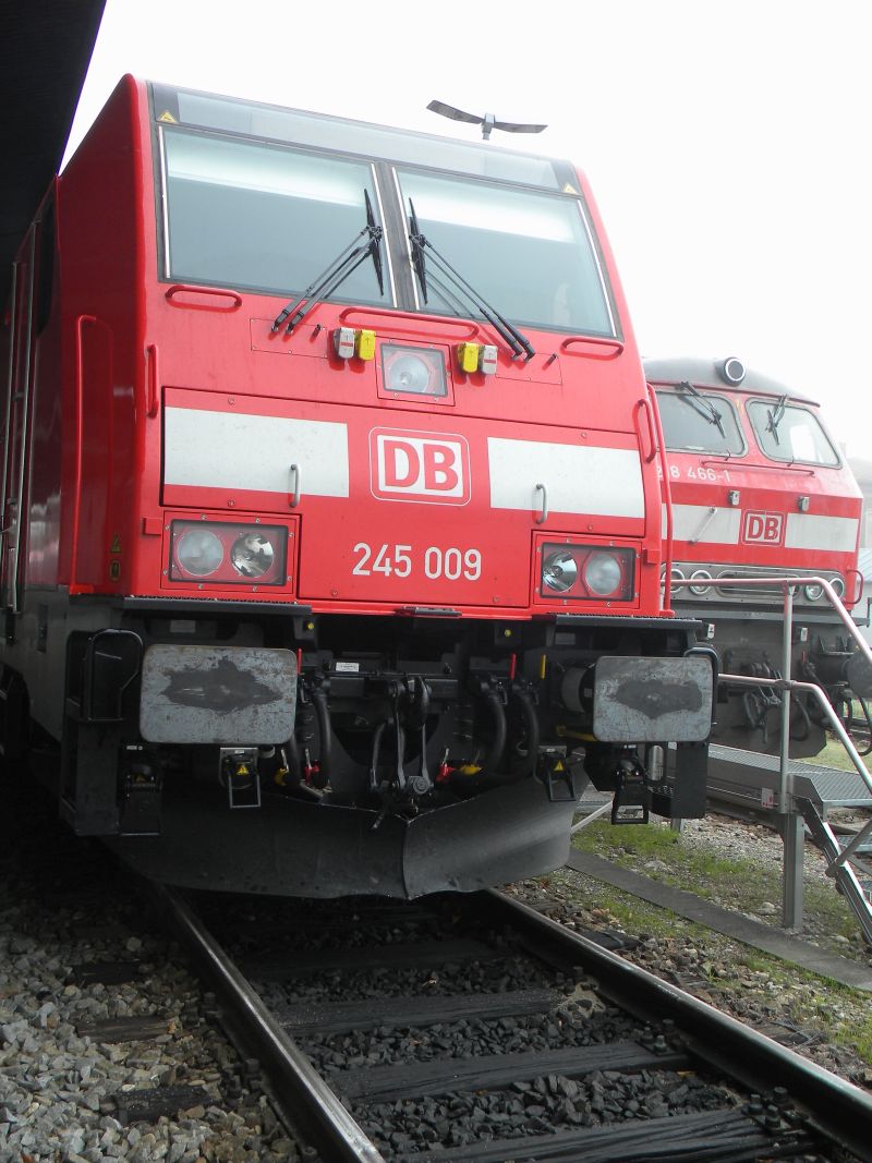 BR 245 bei der Süd-Ost-Bayern-Bahn 20005166qa