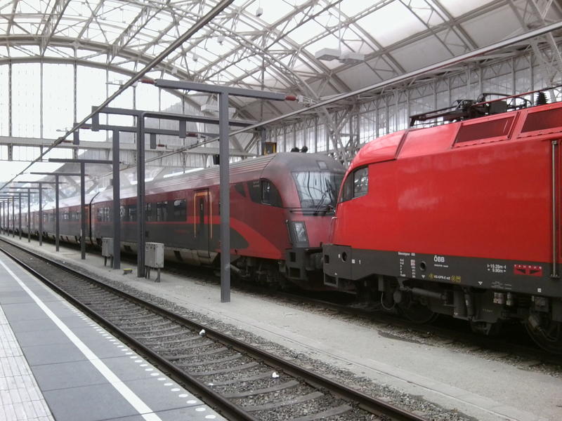 Umbau und Neugestaltung vom Salzburger Hauptbahnhof [Teil 2] 20031185tk